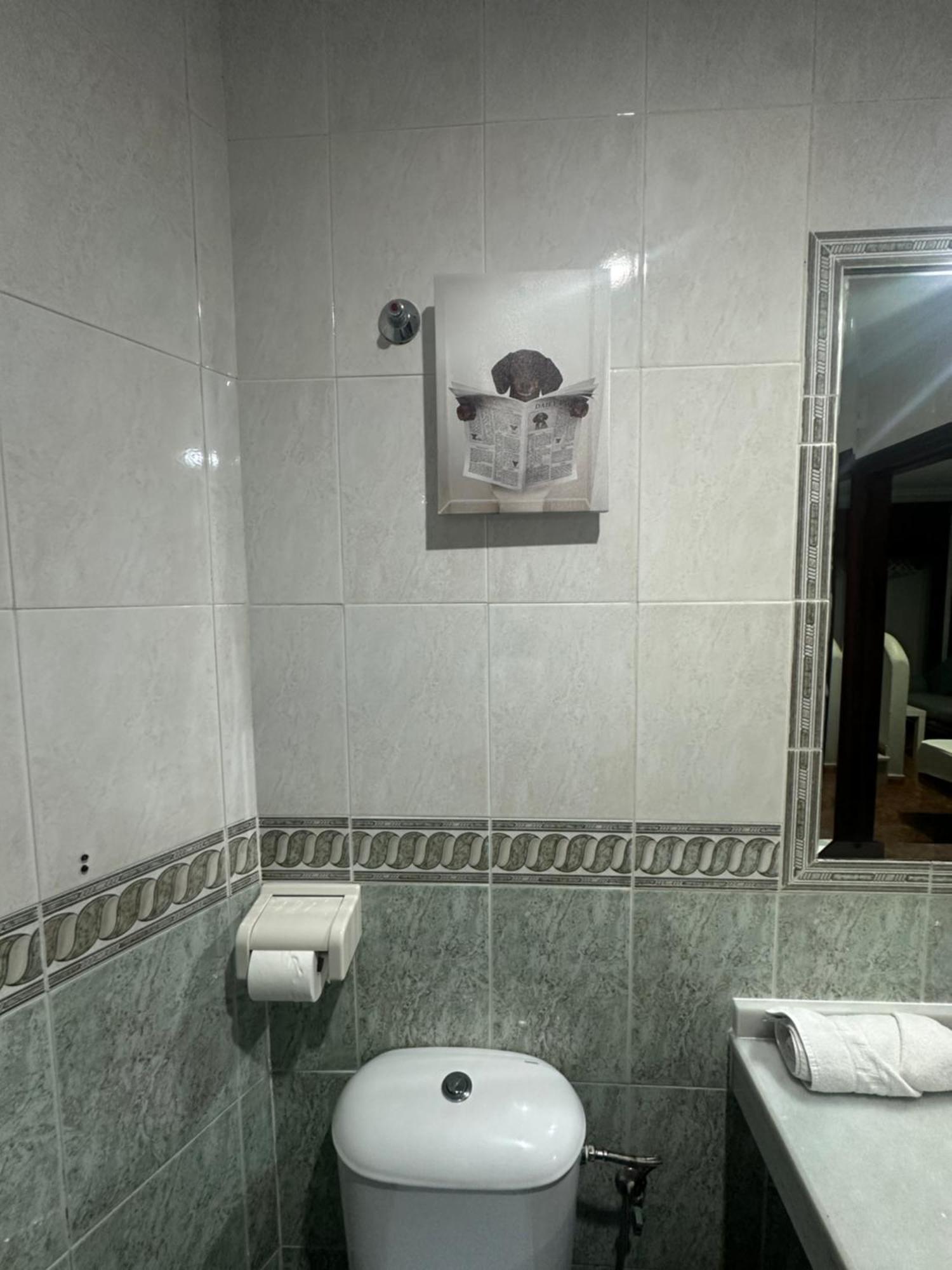 Hostal Tarik Hotel Tarifa Bagian luar foto