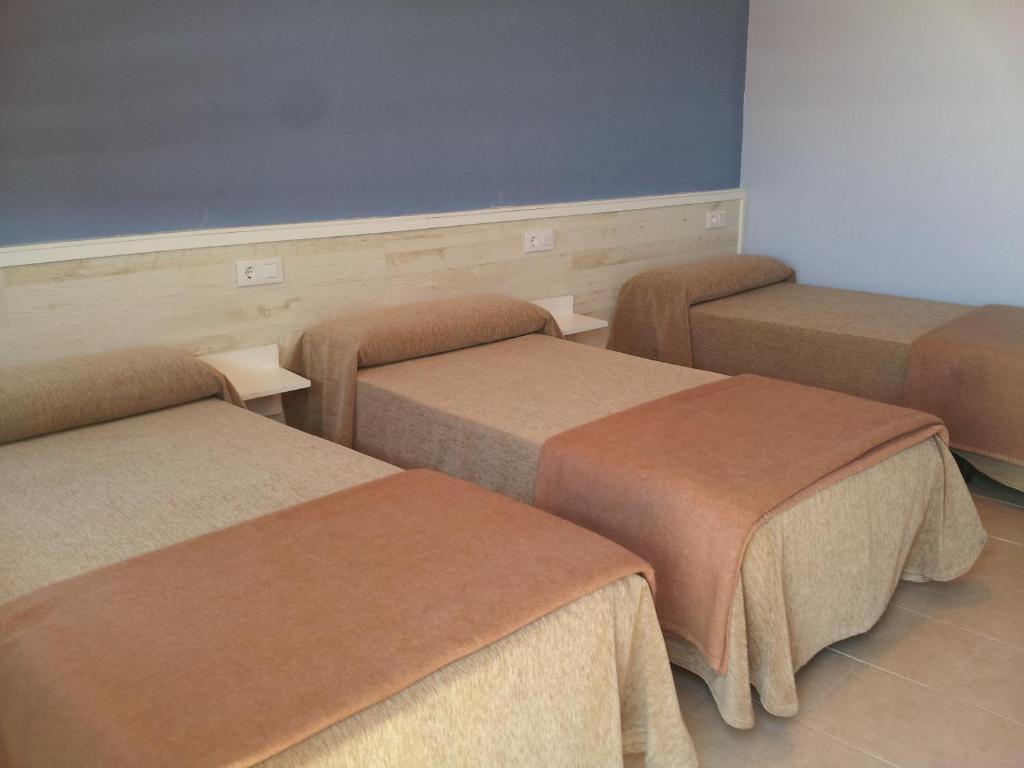 Hostal Tarik Hotel Tarifa Bagian luar foto